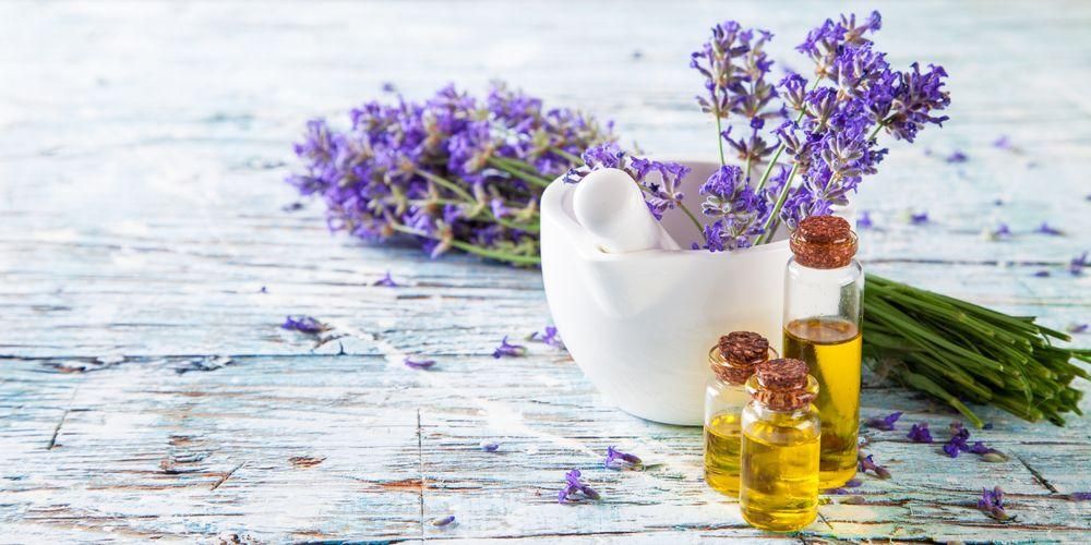Alasan Menggunakan Minyak Lavender untuk Rambut Anda